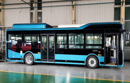 Latest company blogs about EVLINK Collaborates with CATL and Xiamen King Long on 600V 20kW Liquid-Cooled BTMS Experimental Project